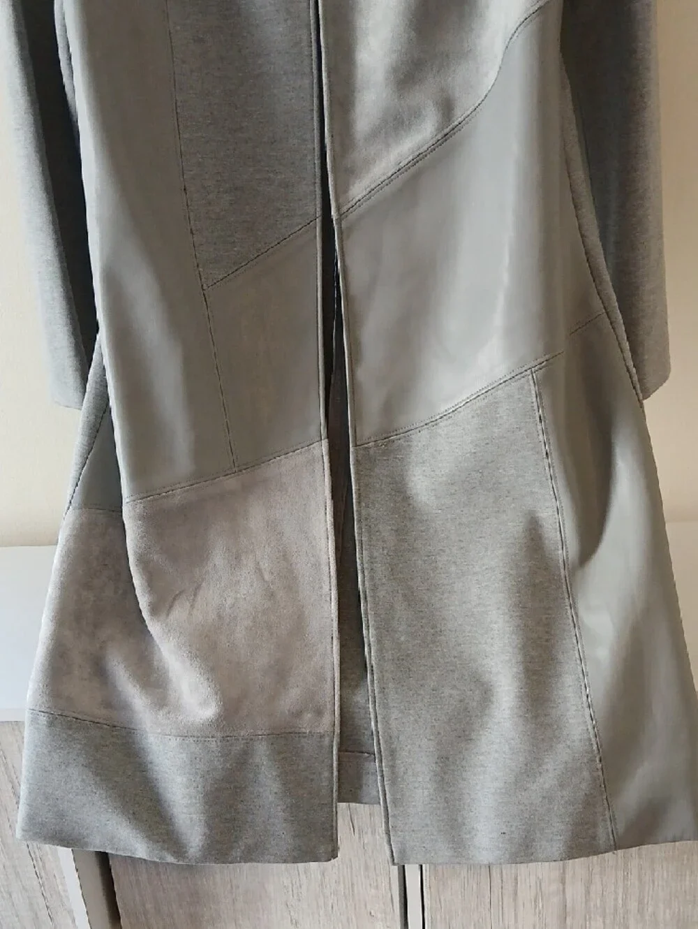 Calvin Klein Light Gray Patchwork Collarless Trench Coat - Picture 4 of 8